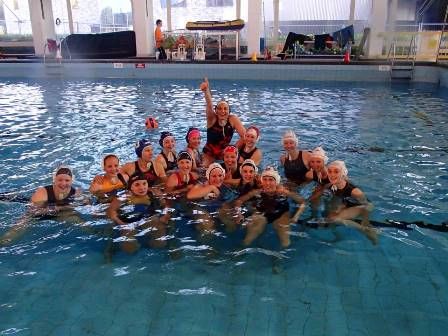 gal/13_14/Andre/waterpologroup.jpg